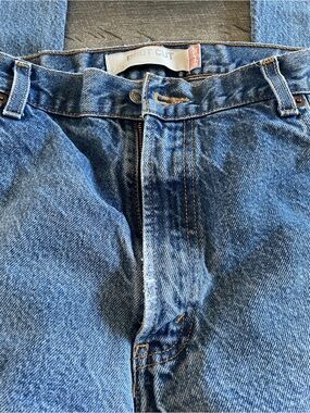 Levi's 517 Blue Straight Leg Jeans with Distressed Hem 👖